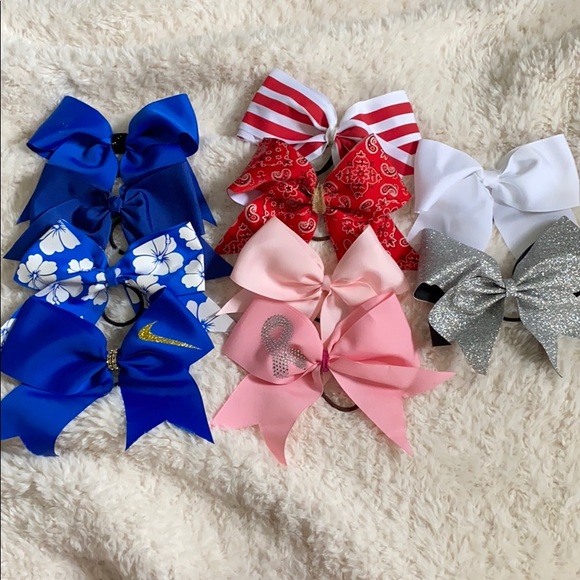 Bundle of 10 Cheer Bows!!! 🎀 - Picture 1 of 7